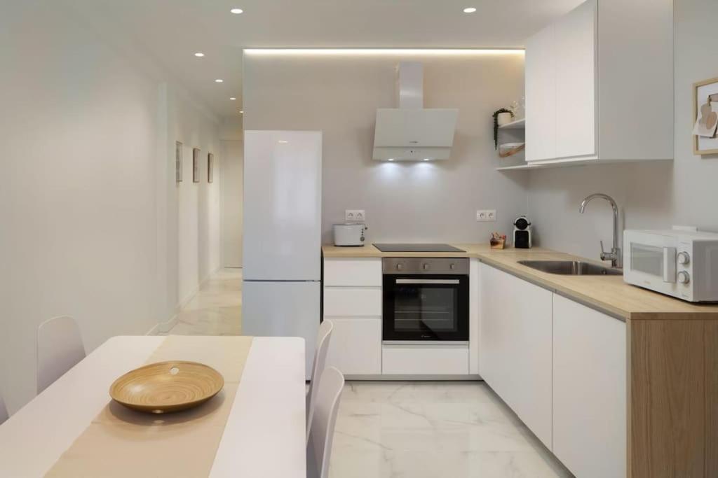 Apartamento Moderno Y Bien Ubicado Málaga Kültér fotó