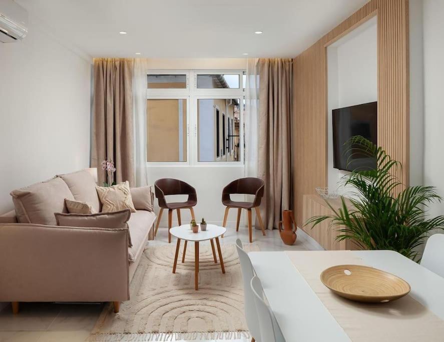 Apartamento Moderno Y Bien Ubicado Málaga Kültér fotó