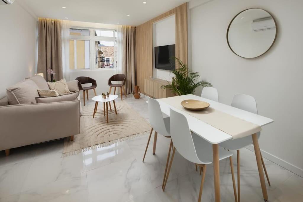 Apartamento Moderno Y Bien Ubicado Málaga Kültér fotó